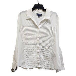 Jones New York Women's Size L White Pleated Long Sleeve Tuxedo Shirt
